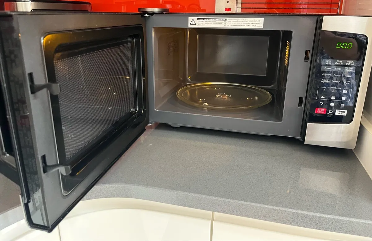 Microwave - Image 3