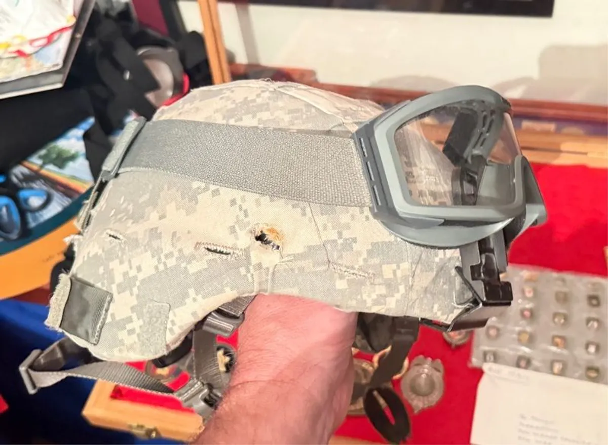 US combat helmet - Image 3
