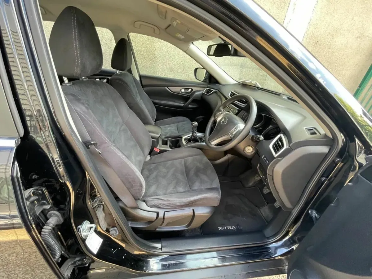 Nissan X-Trail 2015 7 Seater - Image 2