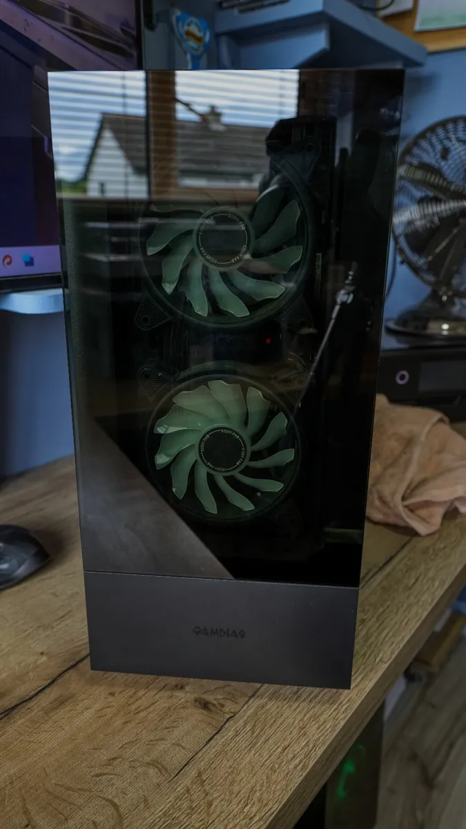 Desktop PC - Image 1