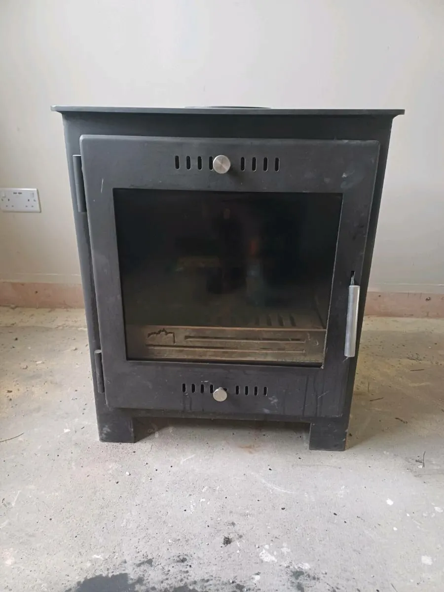 Boru Stove - Image 1