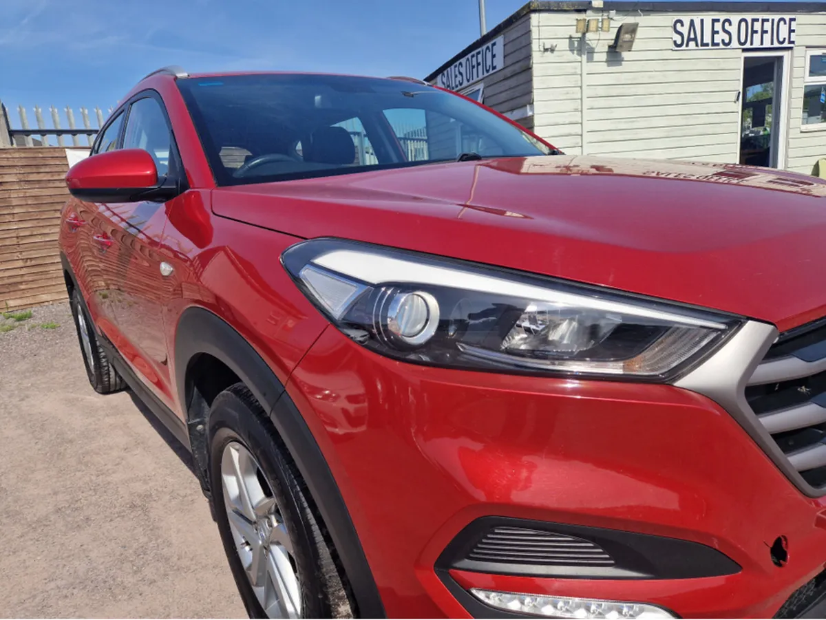 Hyundai Tucson COMFORT 5DR - Image 2