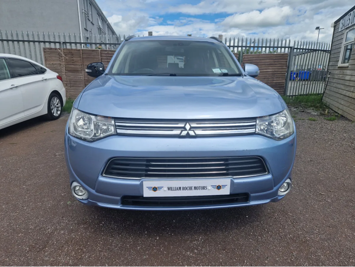 Mitsubishi Outlander 2.0 GX3H PHEV 160BHP 5DR AUTO - Image 3