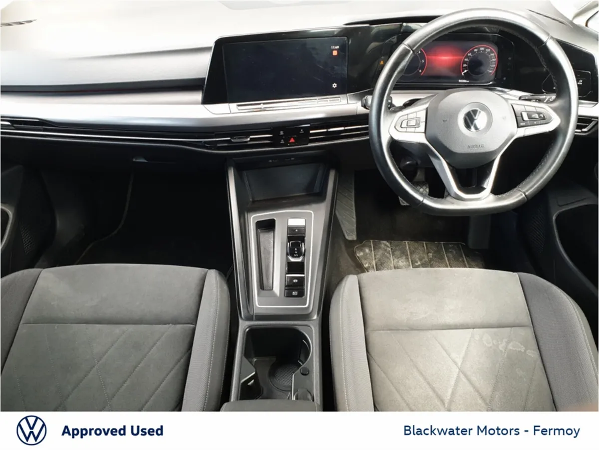 Volkswagen Golf 2.0TDI 150BHP 5DR STYLE AUTOMATIC - Image 3