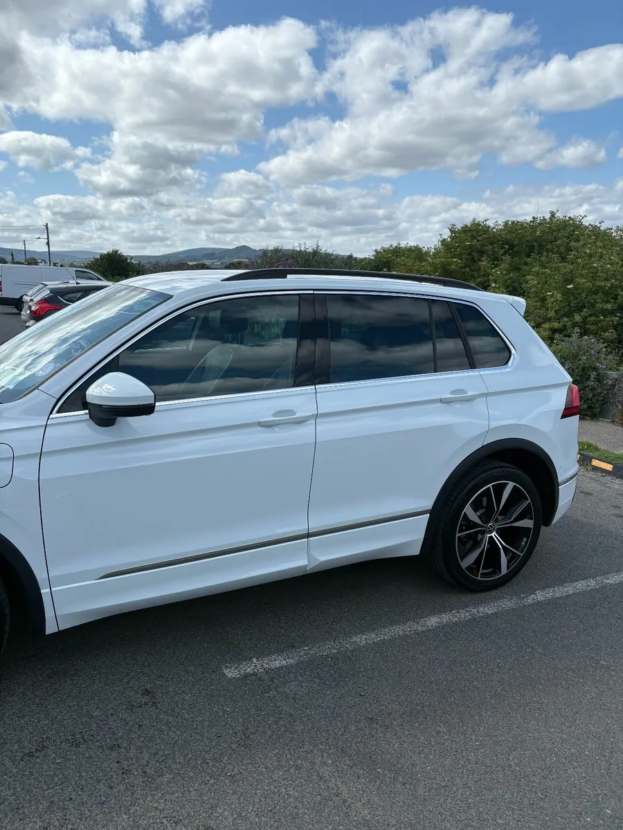 Volkswagen Tiguan 2023 - Image 4