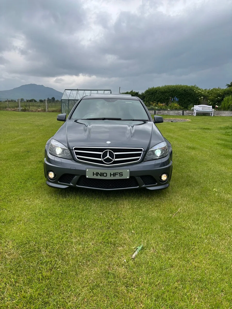 2010 C63 AMG - Image 3