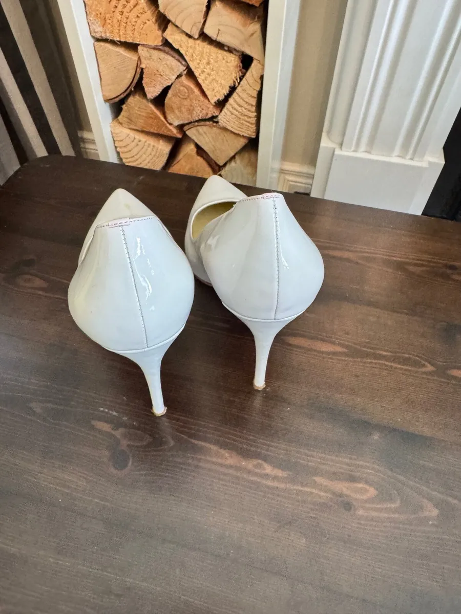 Shoes - Image 3