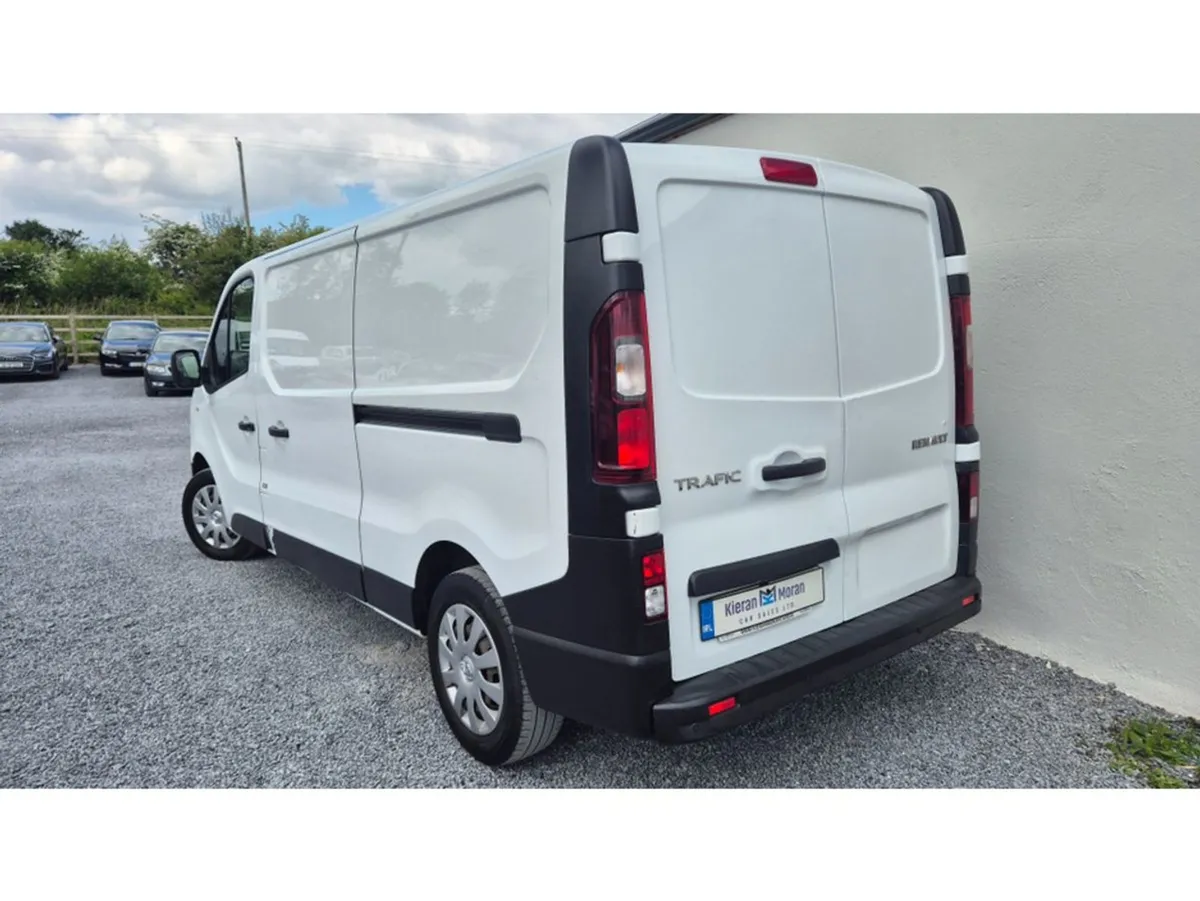 Renault Trafic 2.0l Diesel - Image 3