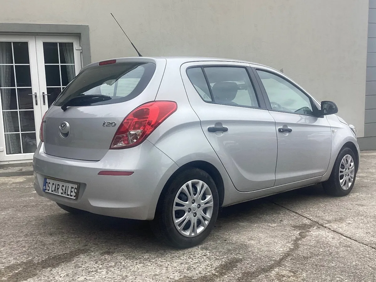 2014 Hyundai i20 1.2  22000 miles - Image 4