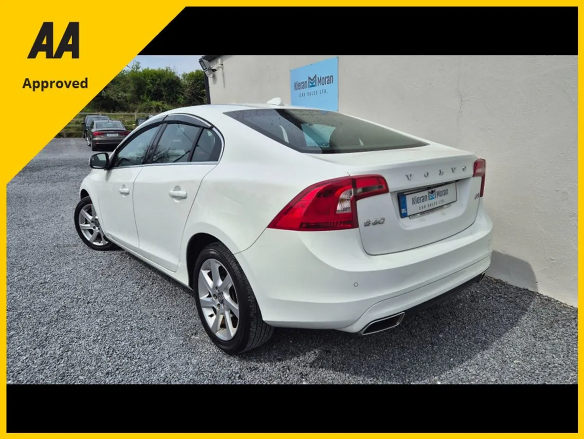 Volvo S60 4DR Auto - Image 3
