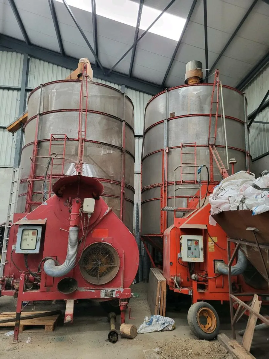 Grain Dryer's mobile