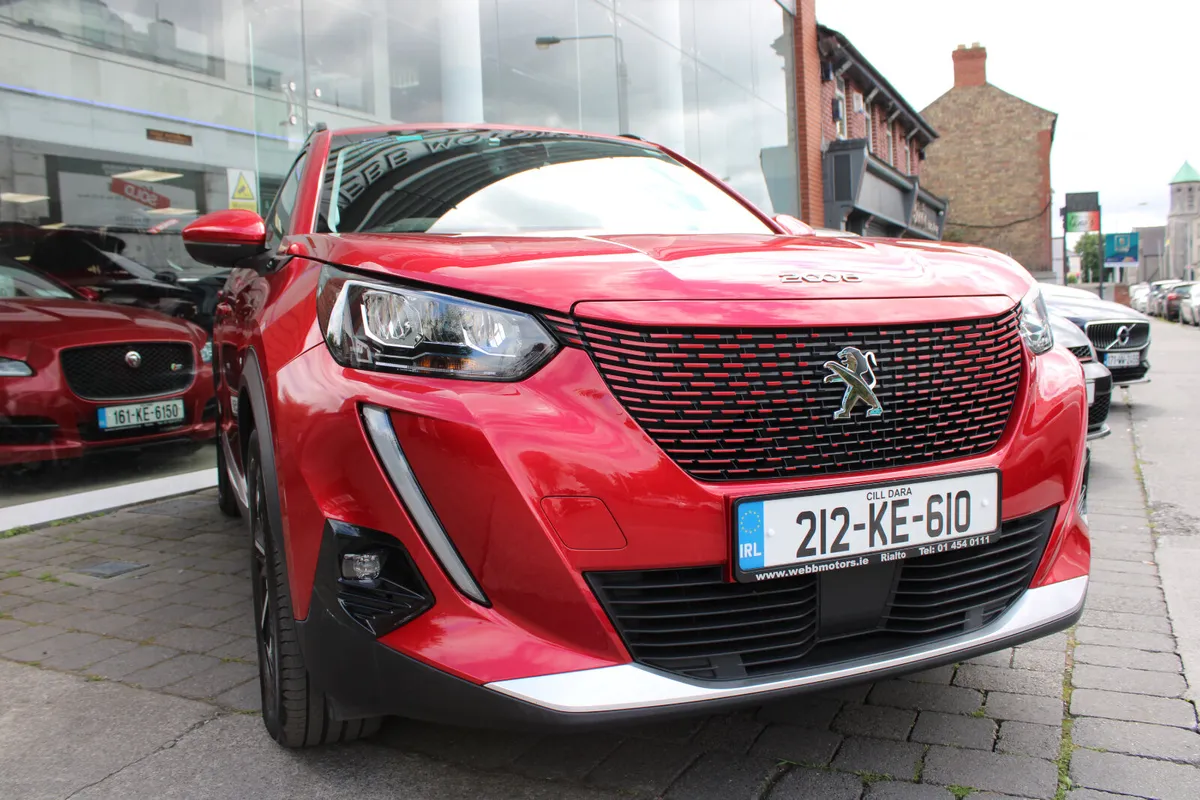 Peugeot e2008 ALLURE 50 KWH 2021 - Image 1