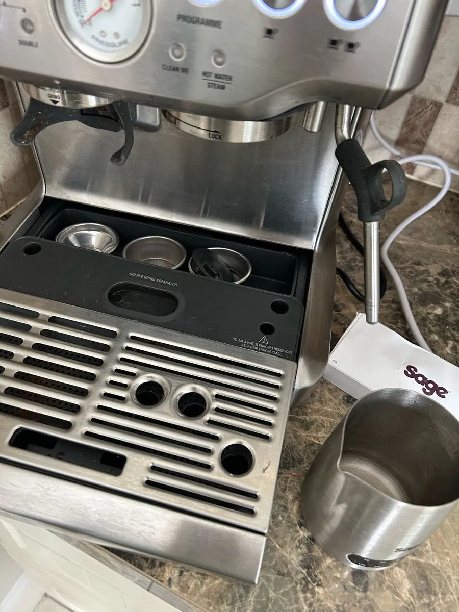 Sage Barista Express Coffee machine - Image 2