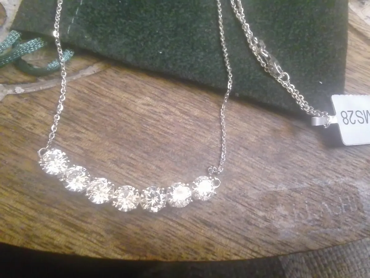 STERLING SILVER SWAROVSKI CRYSTAL PENDANT 20" NEW - Image 1