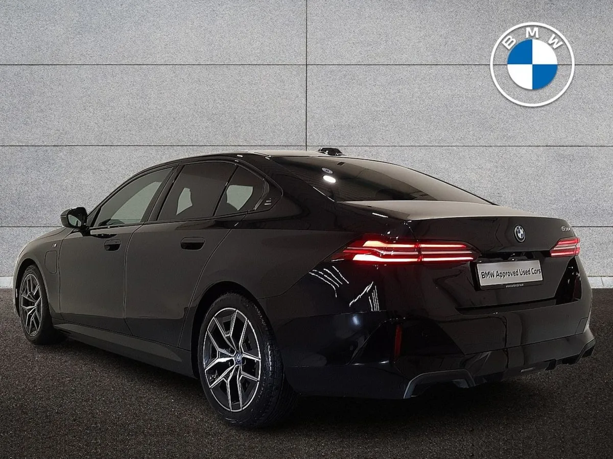 BMW 5 Series 530e M Sport Saloon - Image 2