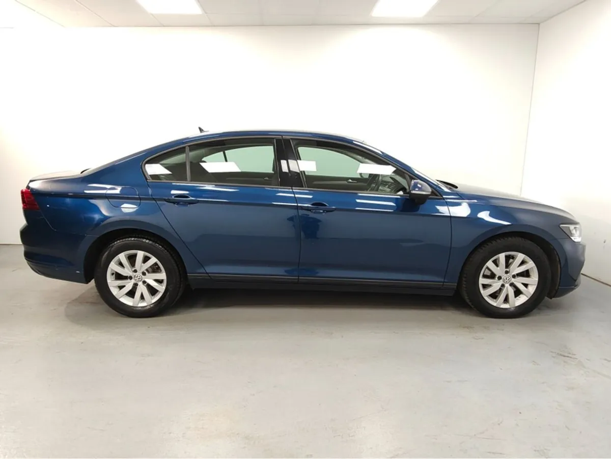 Volkswagen Passat 2.0 TDI Manual 6speed FWD 150 4 - Image 4