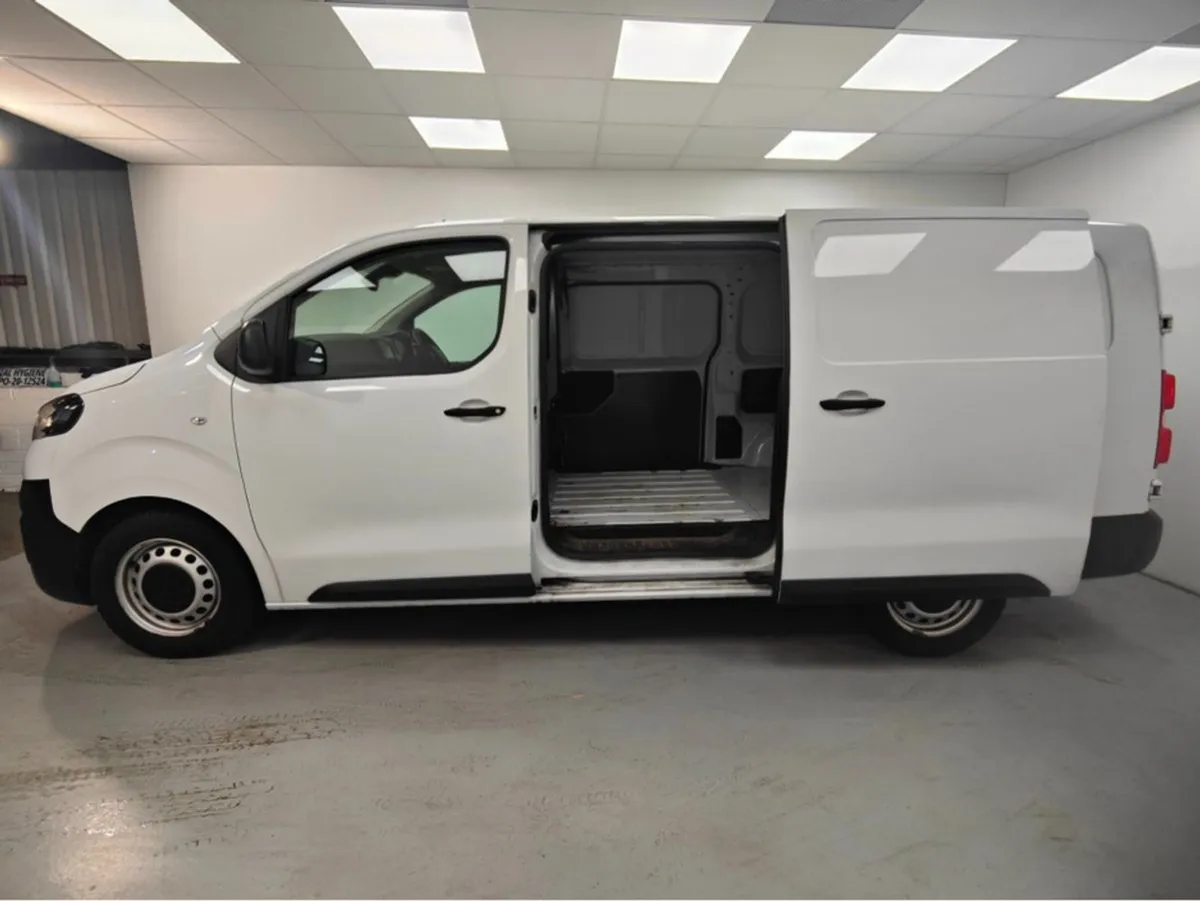 Opel Vivaro L2h1-1.5 100PS-DIE-6SP MAN 2DR - Image 4