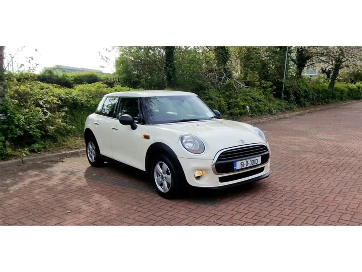 MINI HATCH Xs12 4DR Auto 205 ONE - Image 3