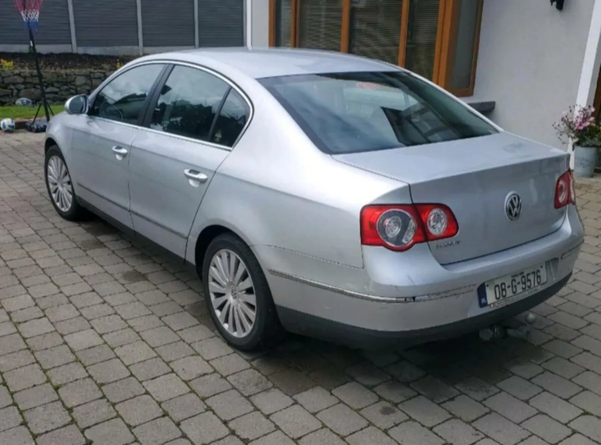 2008 volkswagen passat - Image 2