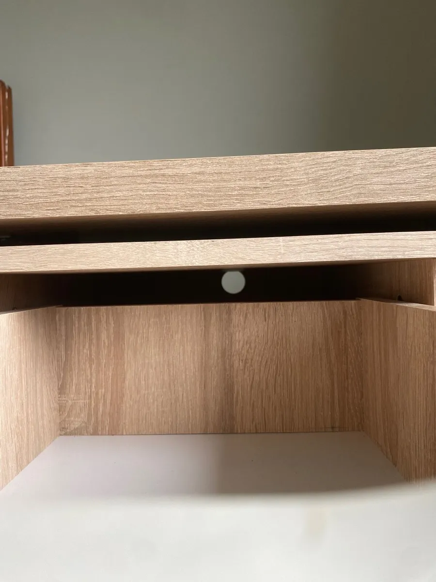 Office desk - Image 4