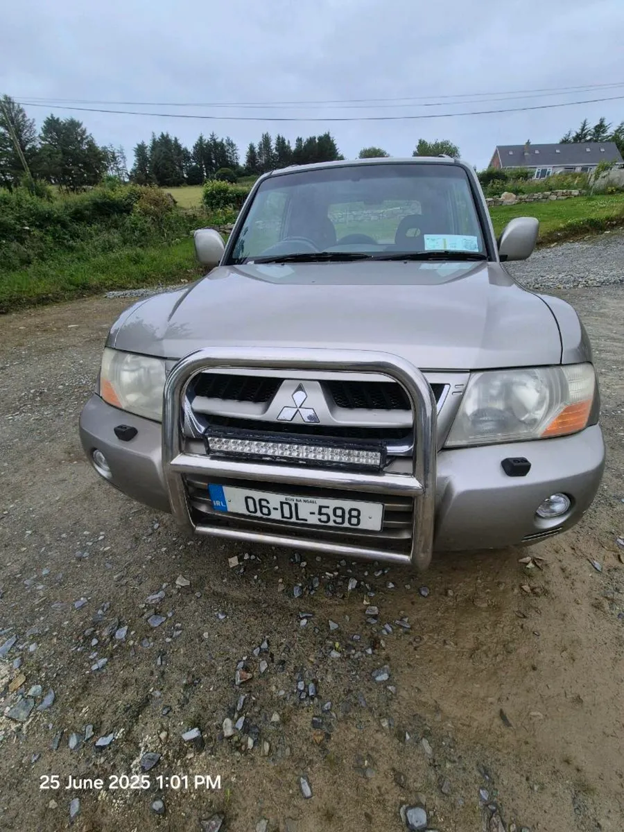 Mitsubishi Pajero - Image 2