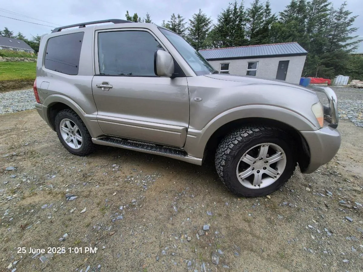 Mitsubishi Pajero - Image 3