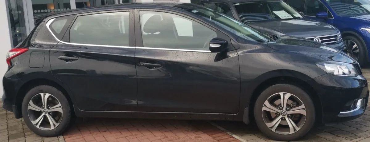 Nissan Pulsar 1.2 SV  parking Sensors  Bluetooth - Image 2