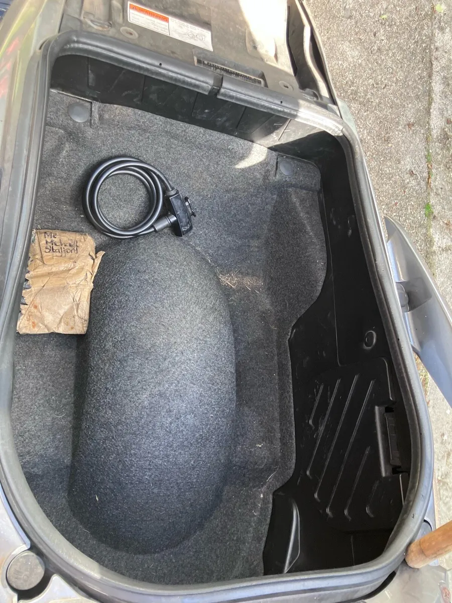 Suzuki Bergman 400 - Image 3
