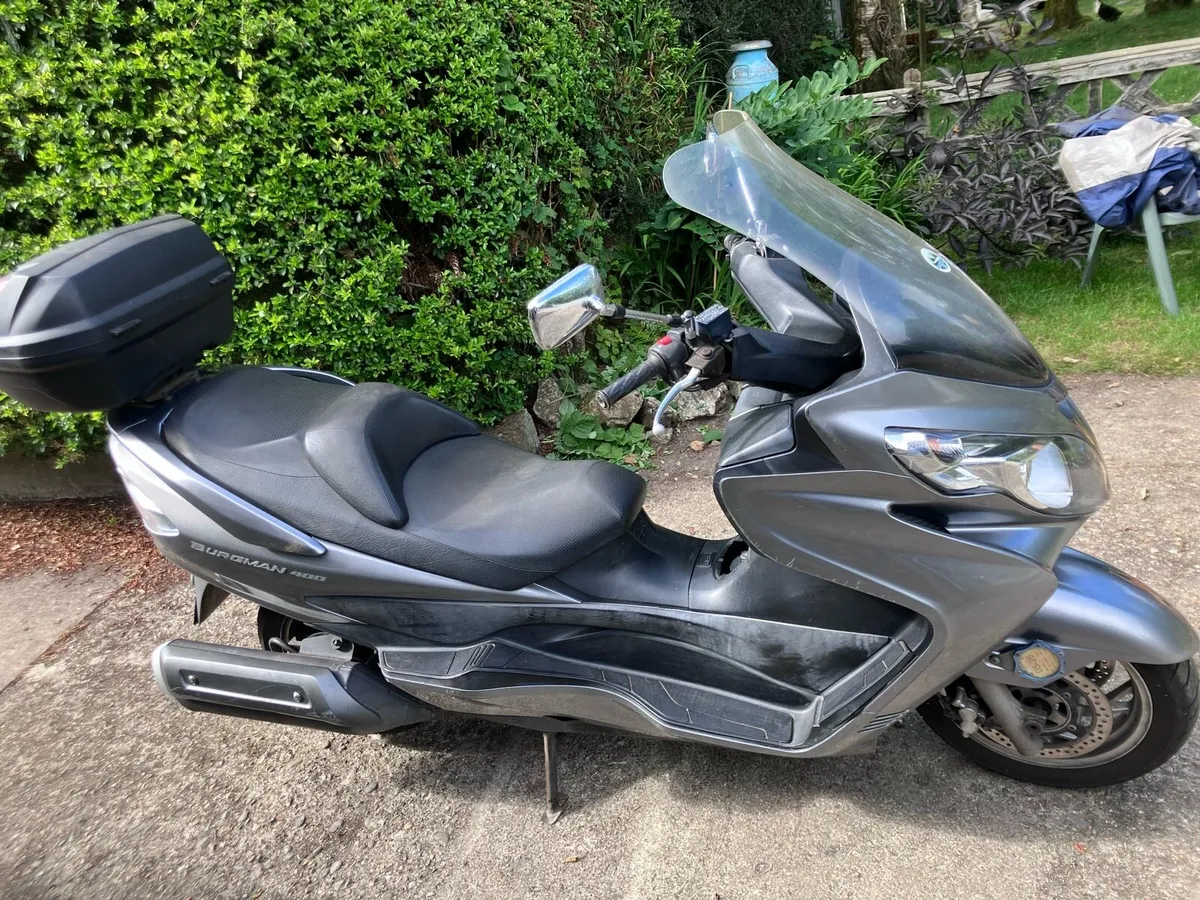 Suzuki Bergman 400 - Image 1