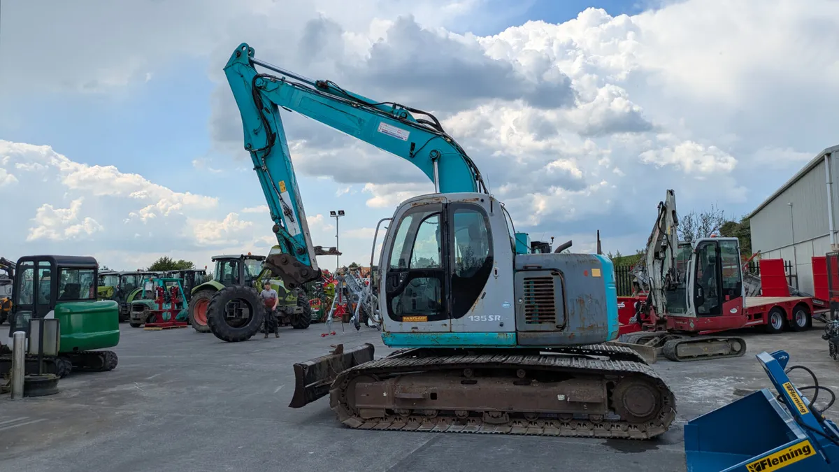 Kobelco 135 digger - Image 4