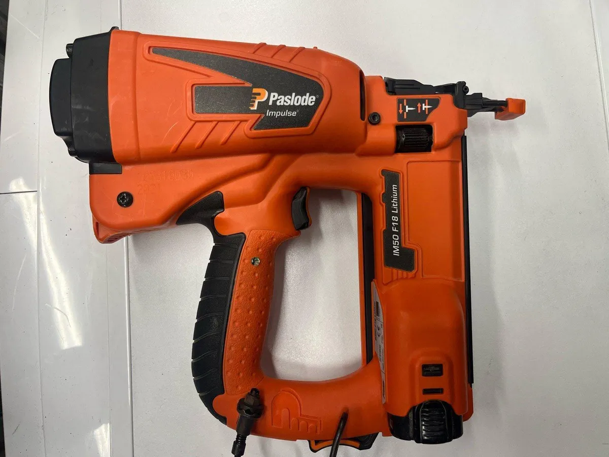 Paslode Impulse 2nd Fix IM50 F18 Nail Gun - Image 2