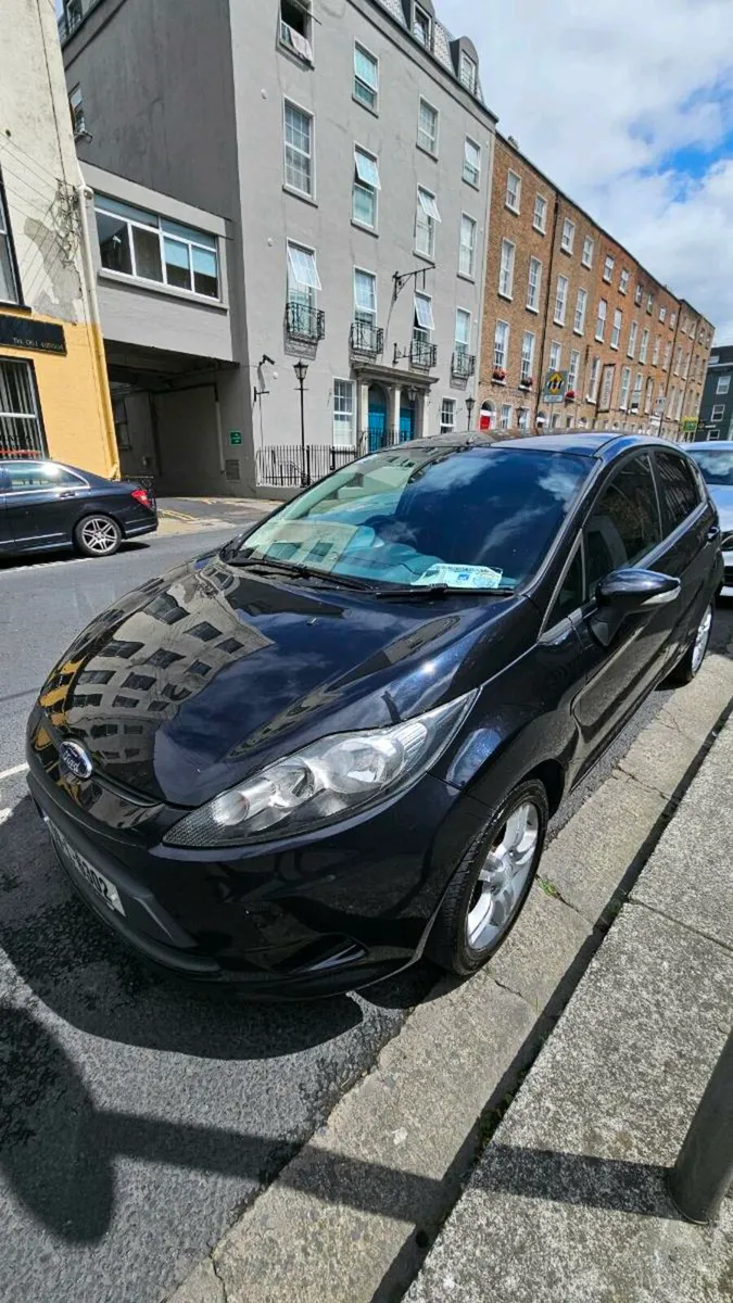 Ford Fiesta 1.4 Diesel 2009 - Image 2