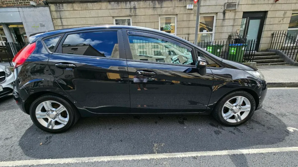 Ford Fiesta 1.4 Diesel 2009 - Image 4