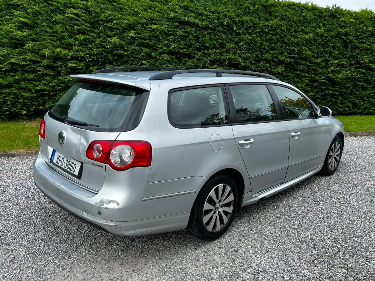 2010 Volkswagen Passat 1.6L TDi Estate - Image 4