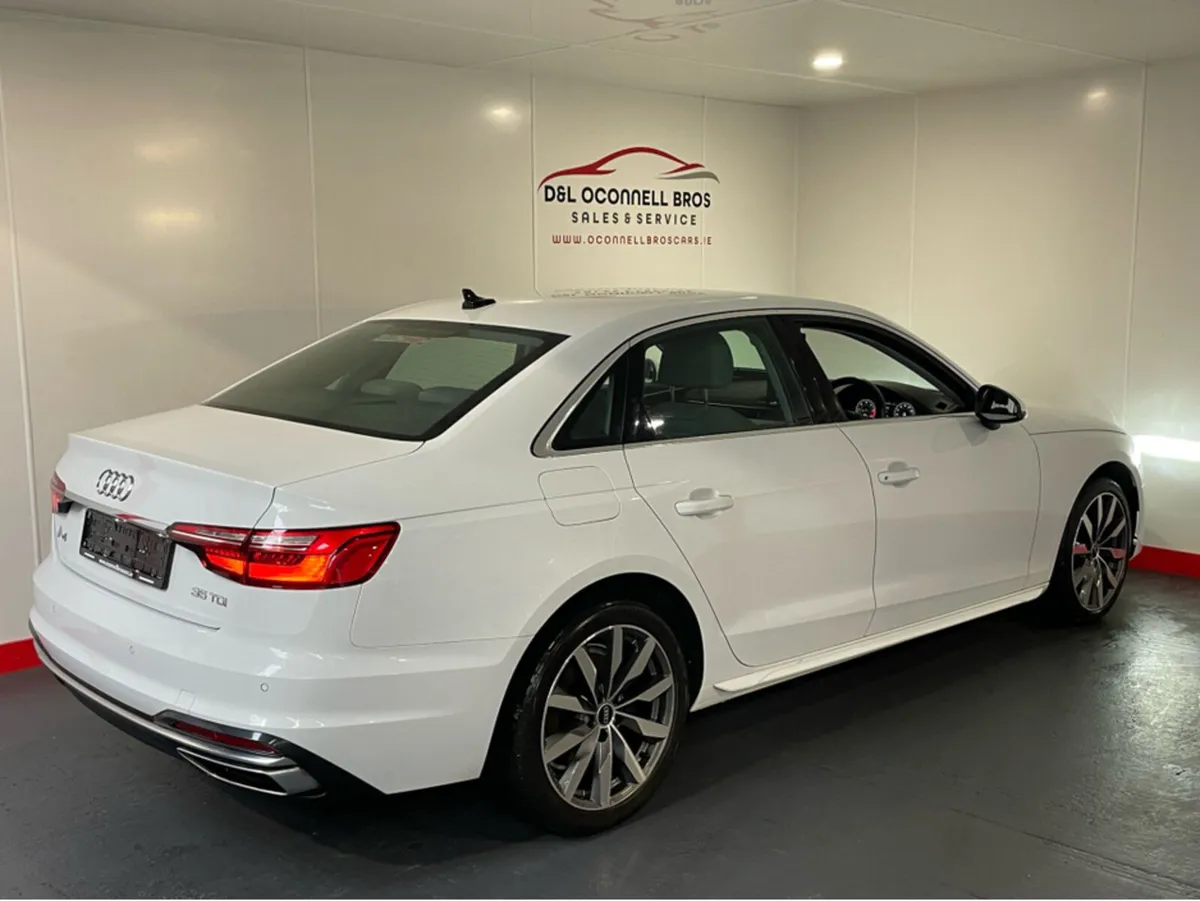 Audi A4 SPORT 35 TDI MHEV S-A - Image 2