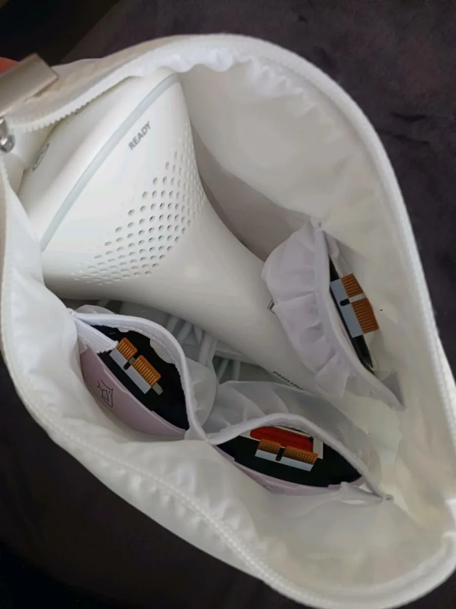 Philips Lumea 8000 Series (IPL Hair Removal) - Image 3