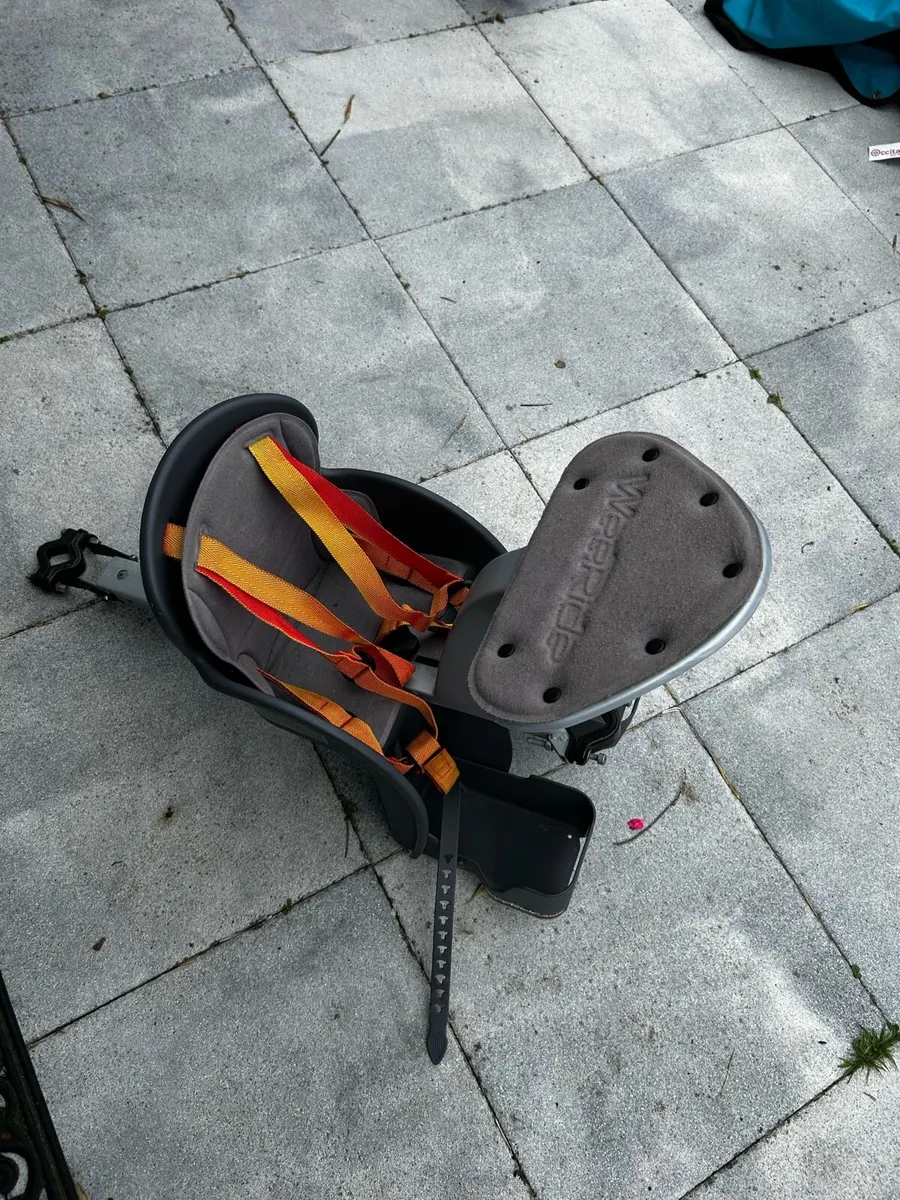 Bike child seat for crossbar - Image 1