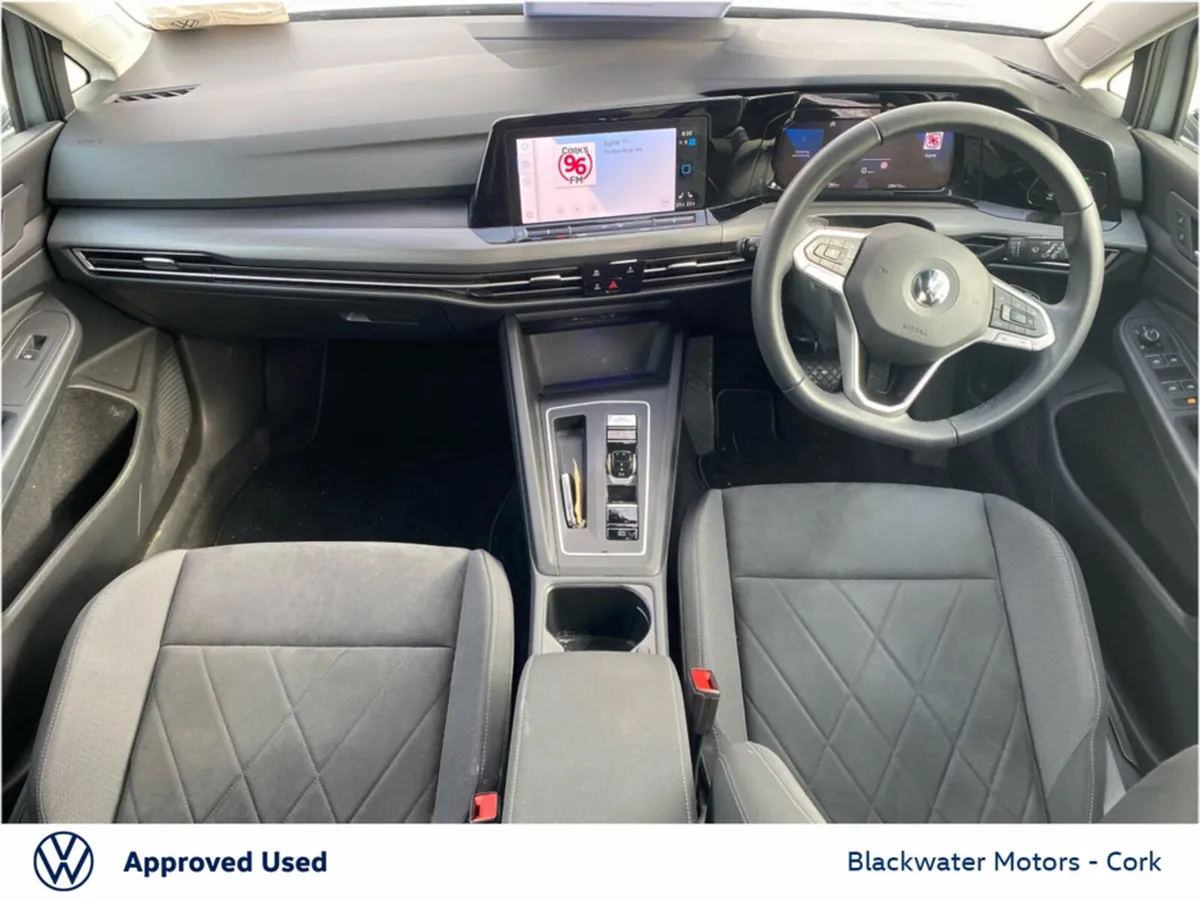 Volkswagen Golf 1.5TSI MHEV 130BHP STYLE - Image 3