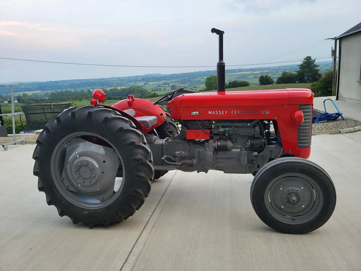 Vintage tractor - Image 4