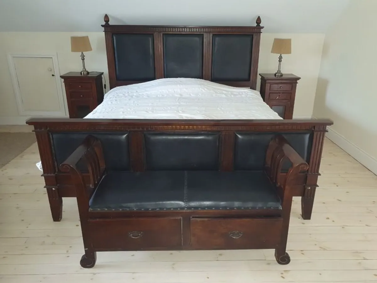 Beautiful 5 piece mahogany Super Kingsize Bedroom Suite - Image 3