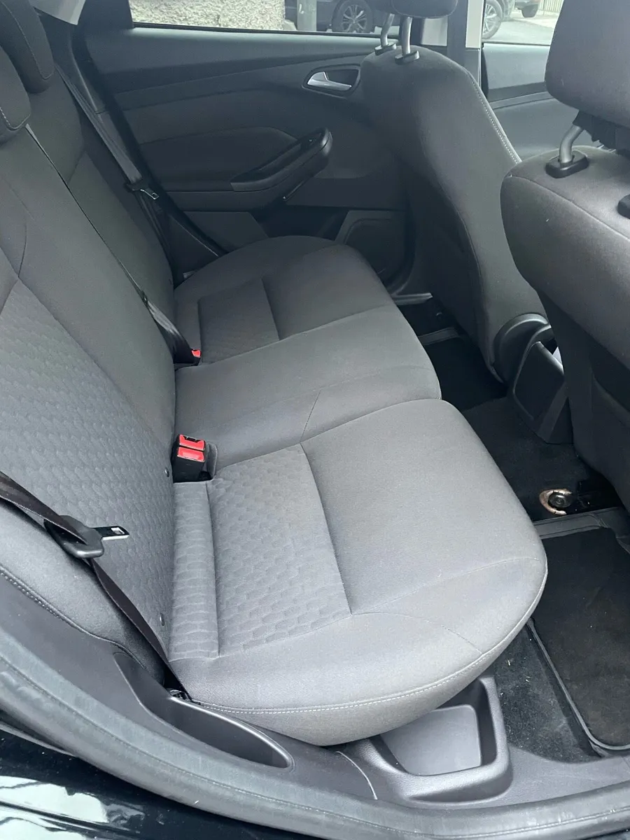 Ford focus 150000kms Priced for fast sale. - Image 4