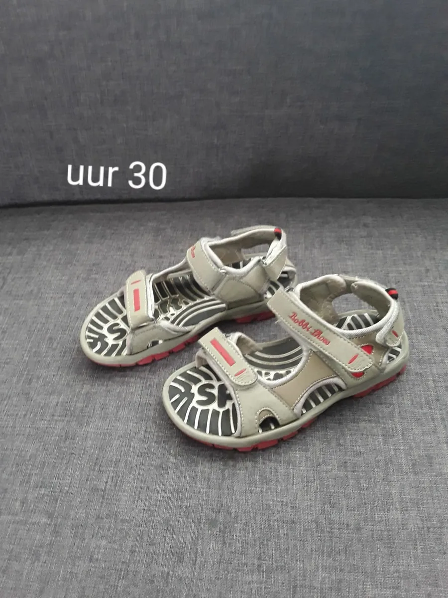 Boys shoea in size uk 10 ,11,12 ,13 1, 2 - Image 4