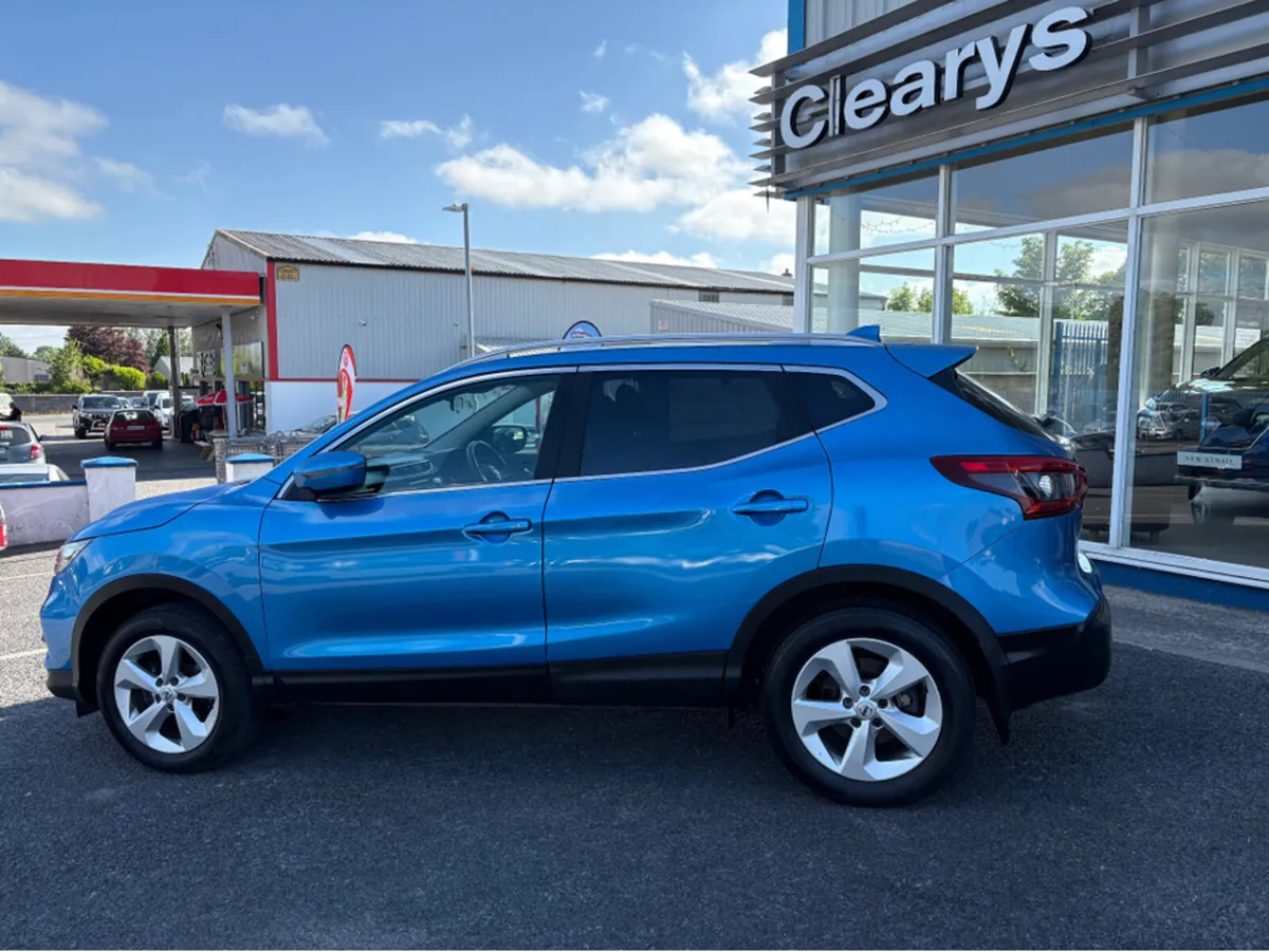 Nissan Qashqai 1.5 SV DSL  ** 24 MONTH WARRANTY AV - Image 2
