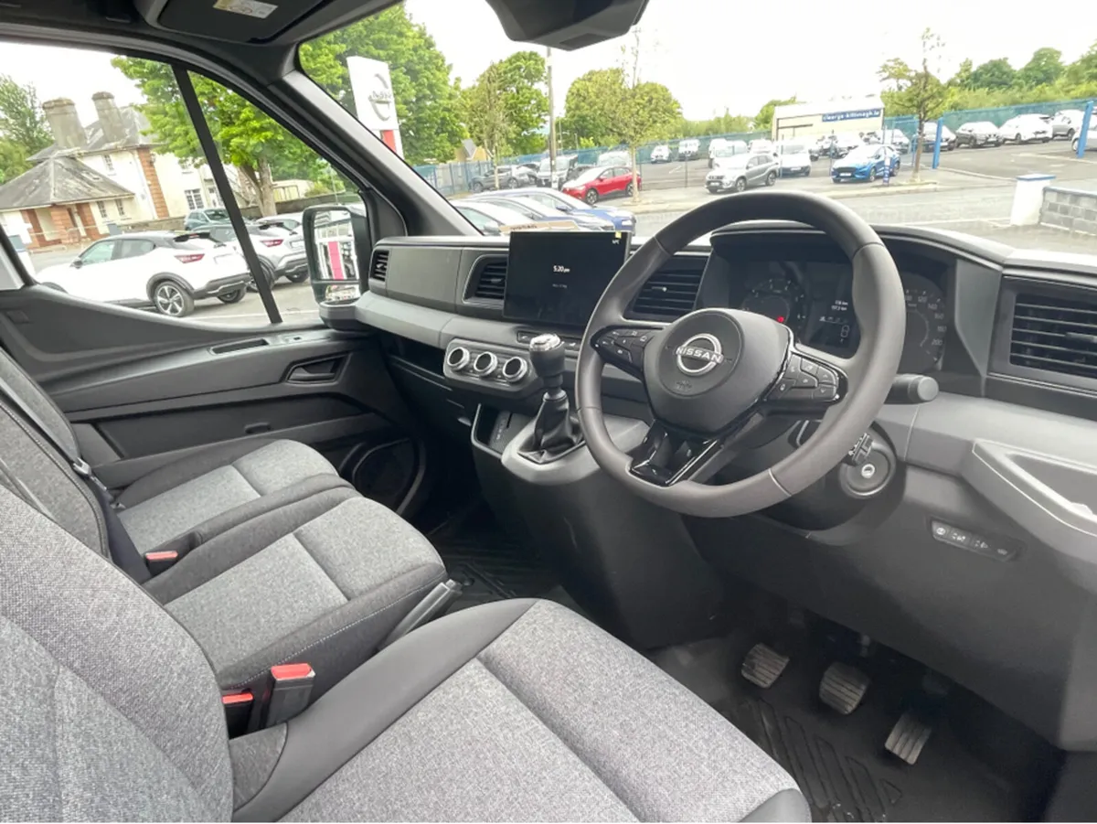 Nissan Interstar L2H2 130 SV PREMIUM - Image 4