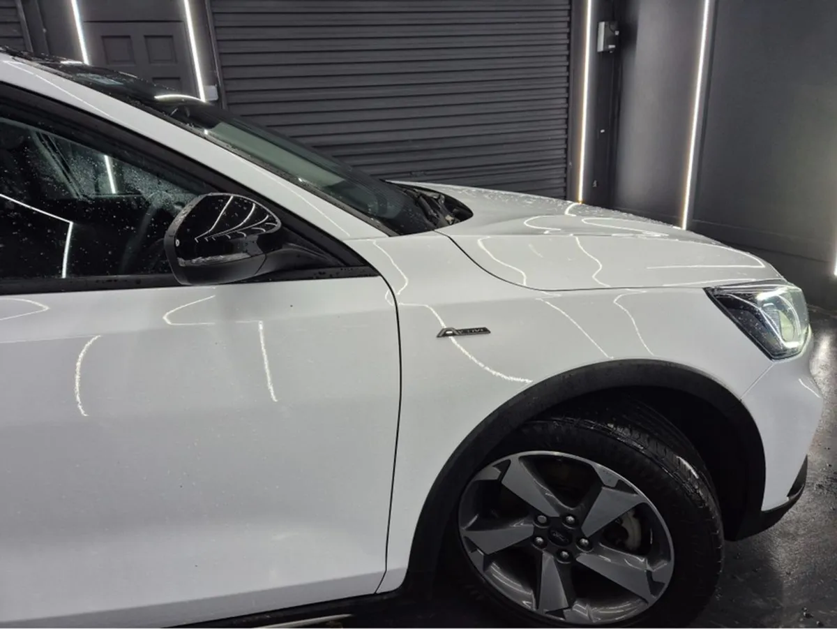 Ford Focus Active 5DR 1.5 TD 120 - Image 2