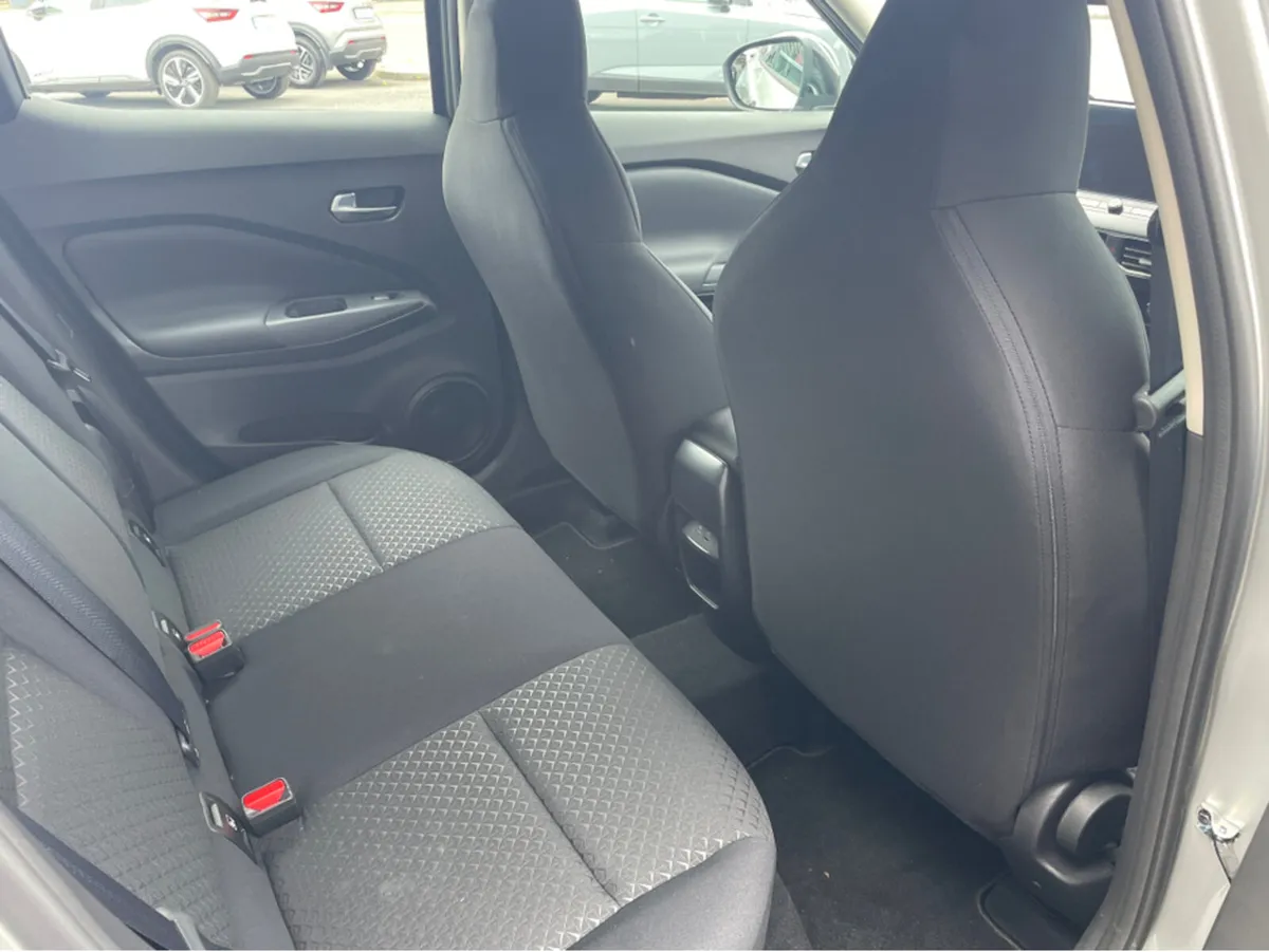 Nissan Juke 1.6HYB SV MY24 - Image 3