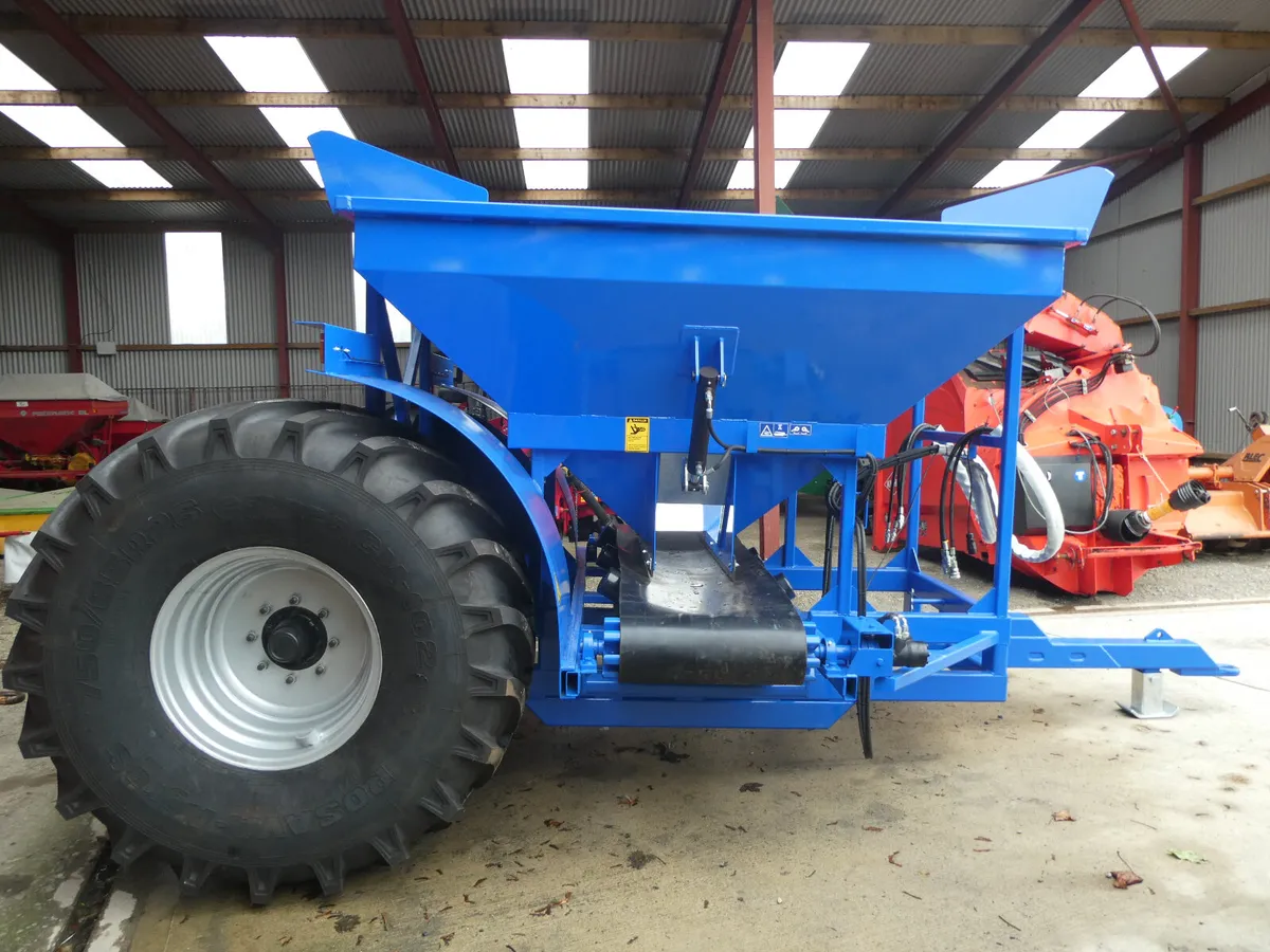 Stone Carts on Oversize Wheels - Image 3
