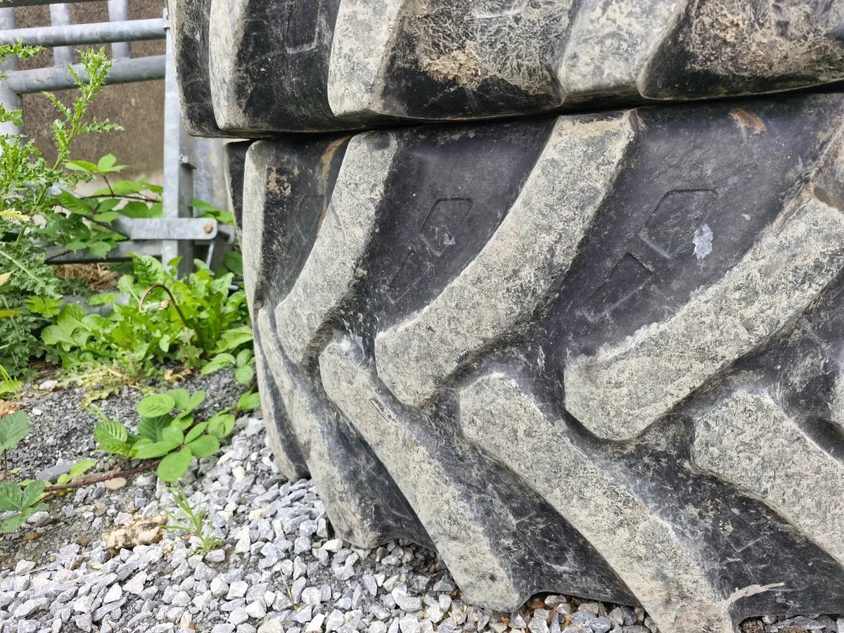 480/65r28 - Image 2