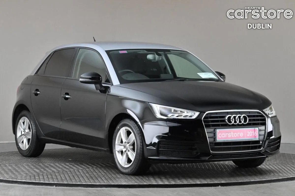 Audi A1 1.0tfsi 95hp S-tronic 5DR  2tone Roof par - Image 1