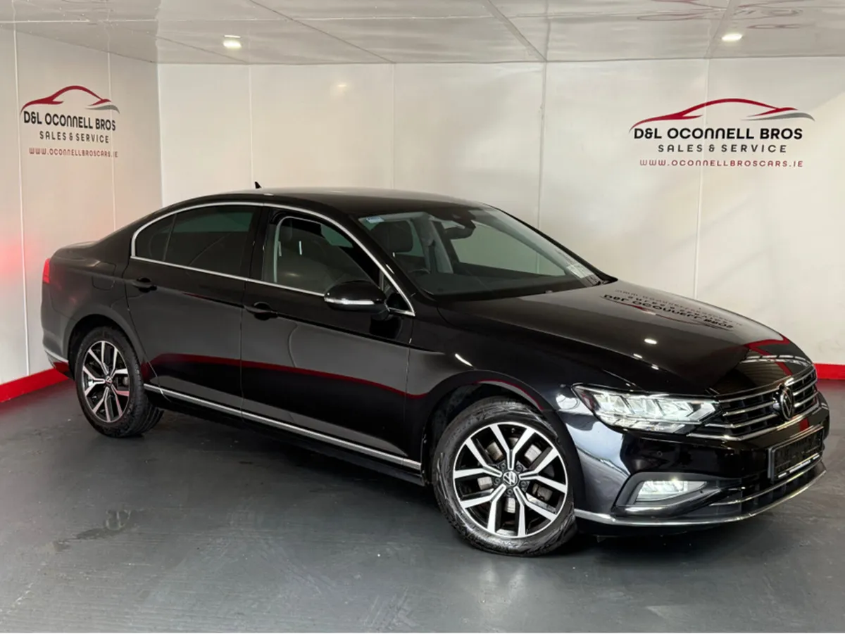 Volkswagen Passat ELEGANCE 2.0 TDI MANUAL 6SPEED F - Image 1